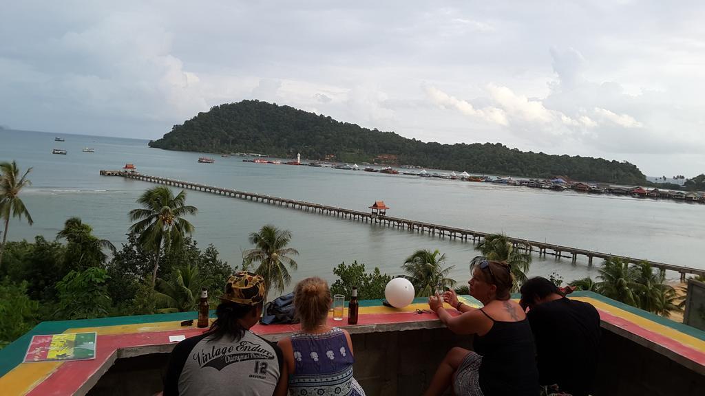 Bee Sleep Hostel Koh Chang Klong Prao Beach エクステリア 写真